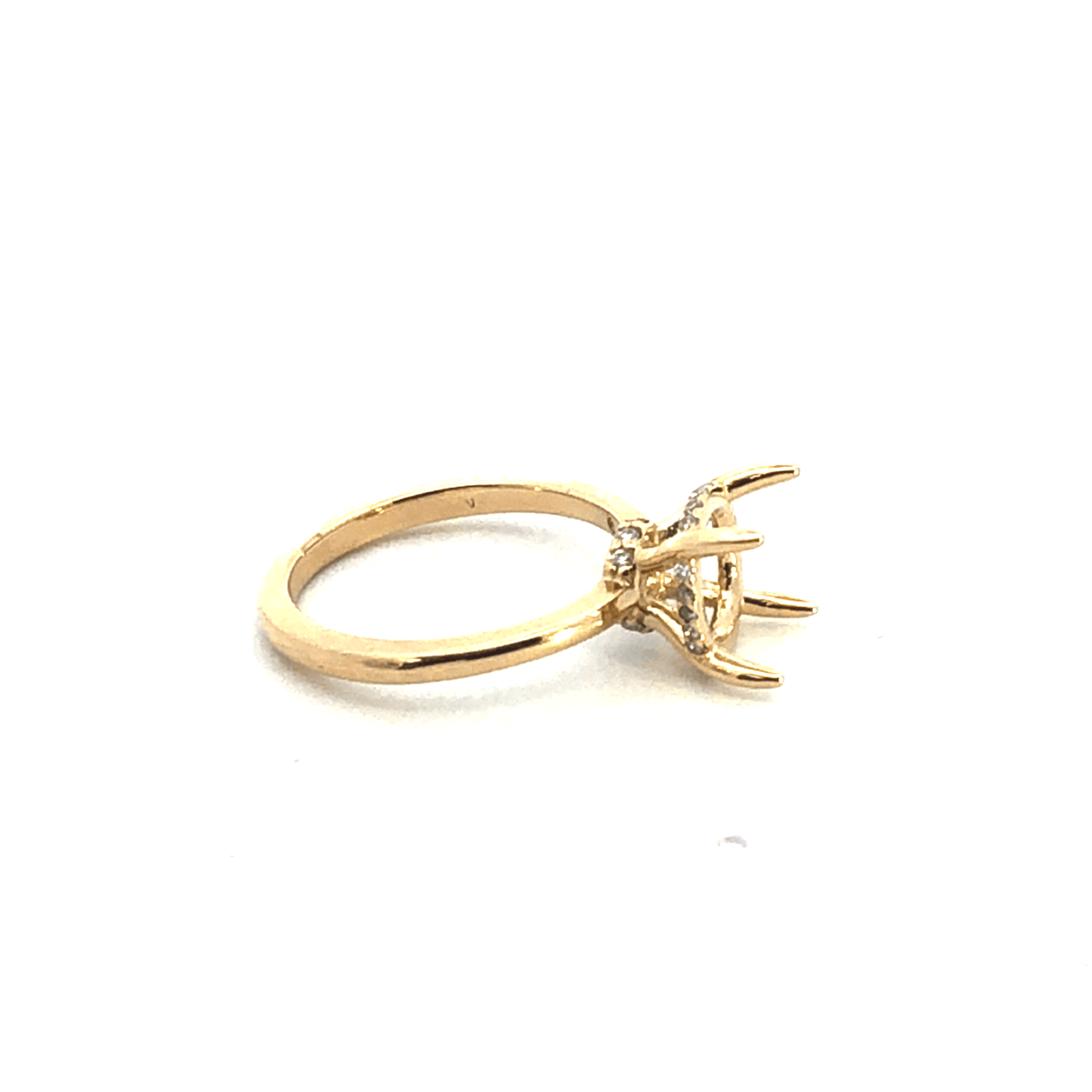 Elegant Gold Ring with Clear Stones (D.10ct, 14KW) – RM1912
