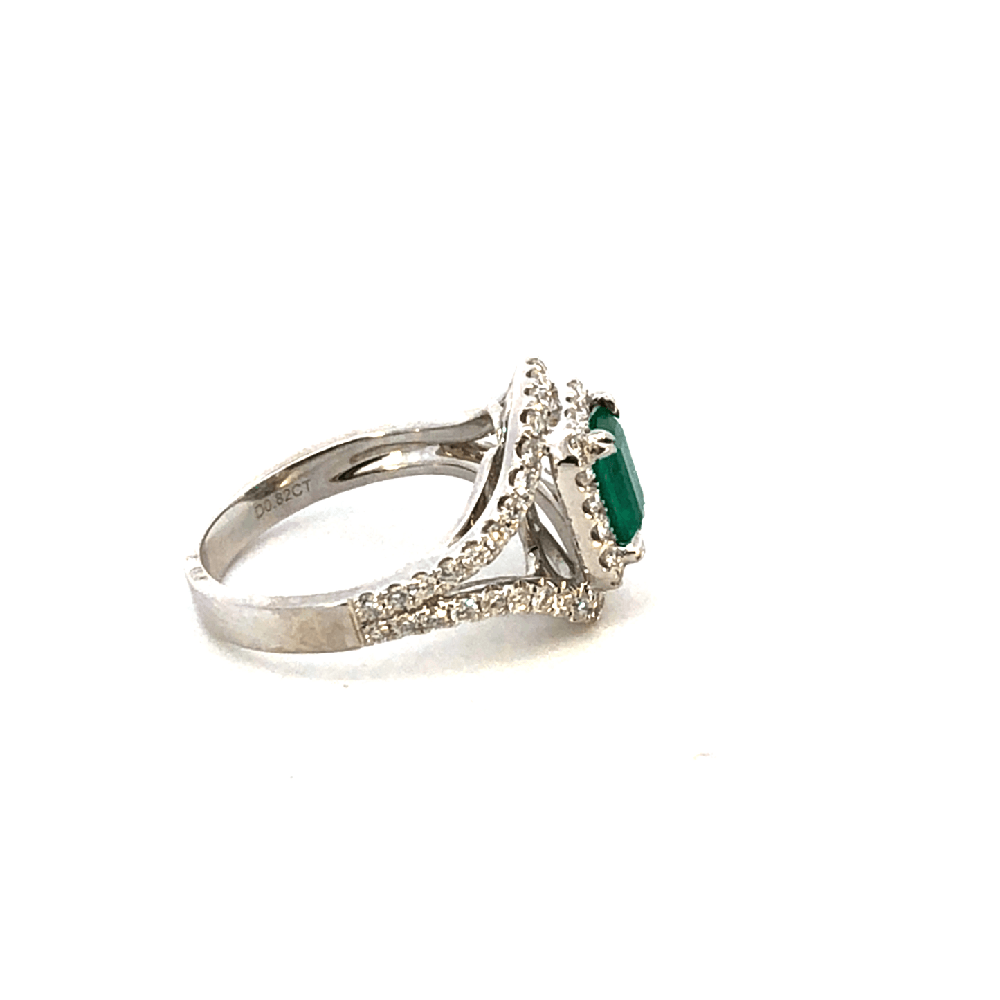 Elegant Emerald and Diamond Ring – DR2192EM