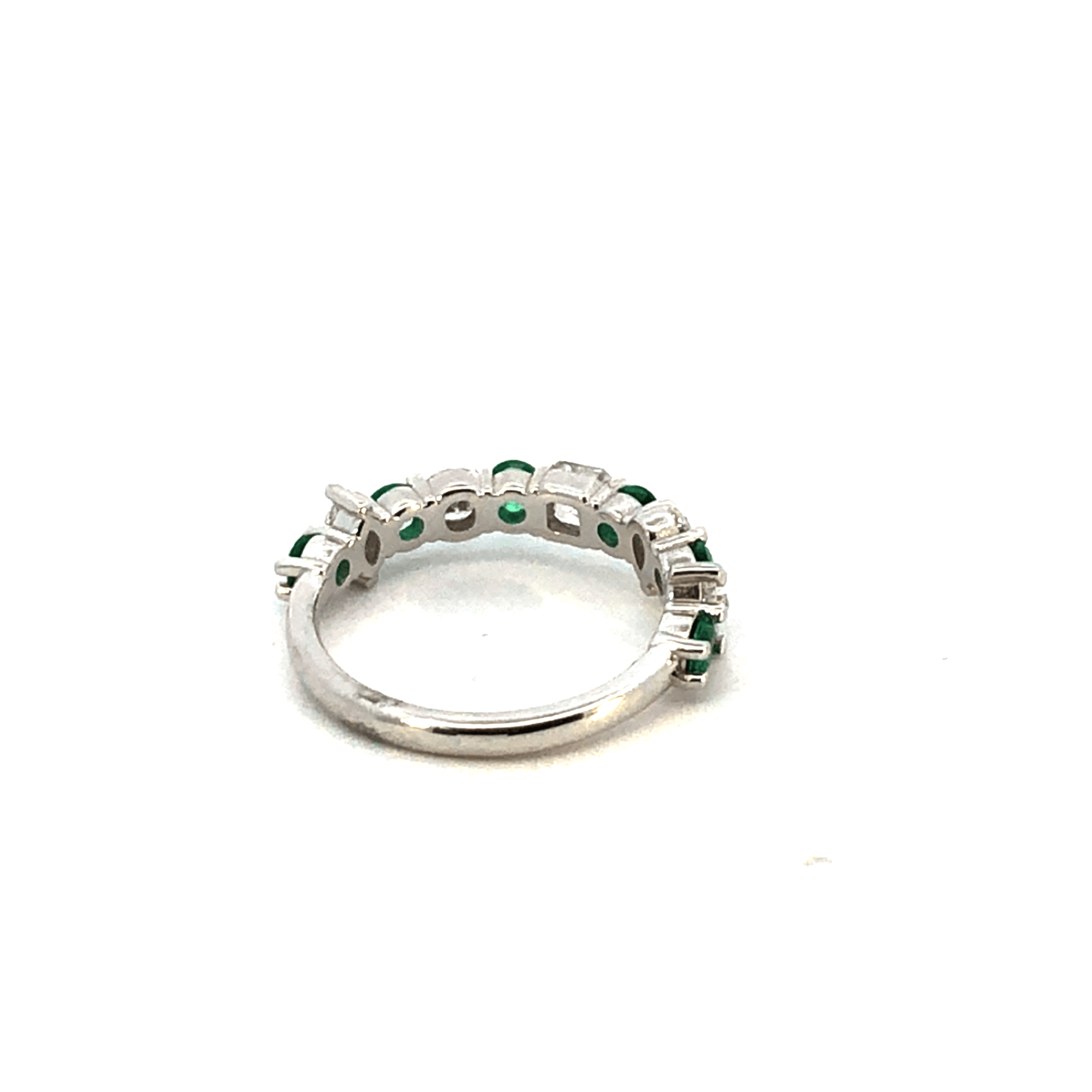 Elegant Emerald and Diamond Ring – Band Style