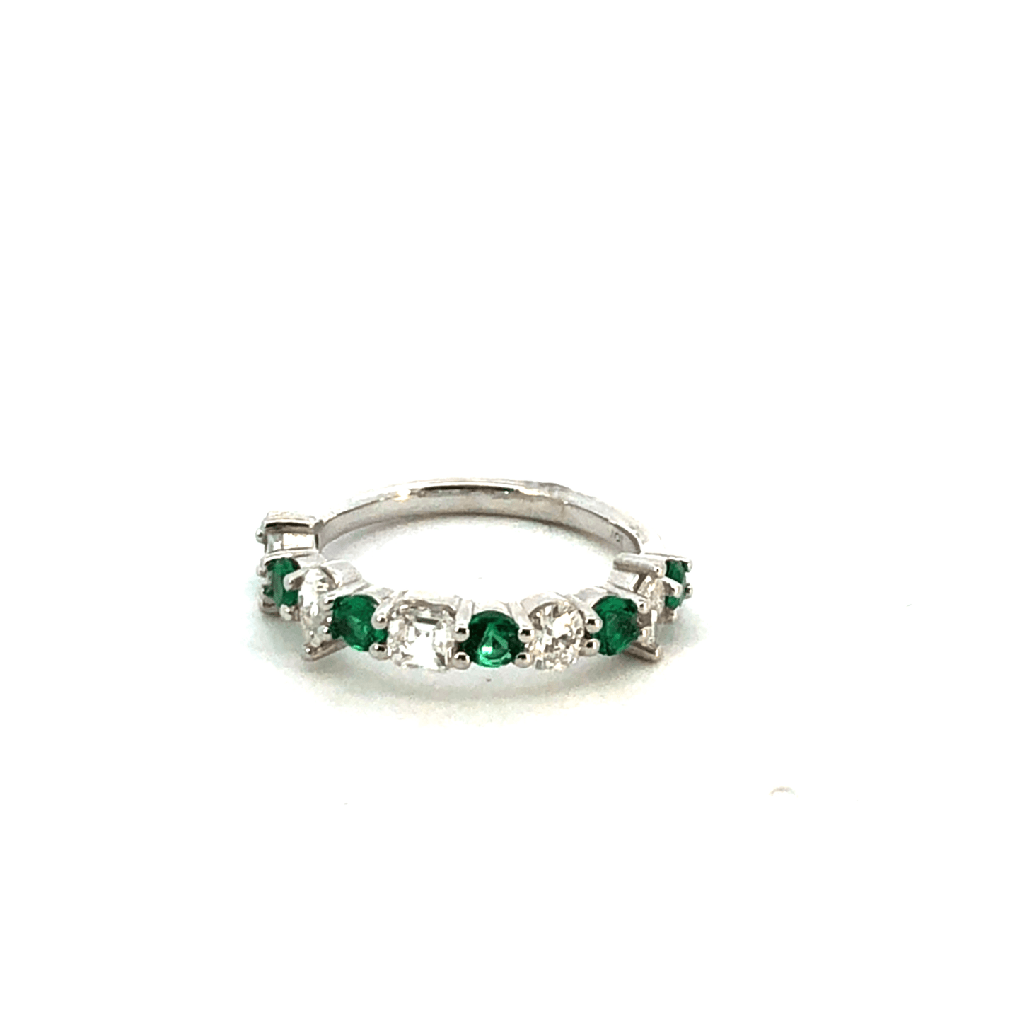 Elegant Emerald and Diamond Ring – Band Style