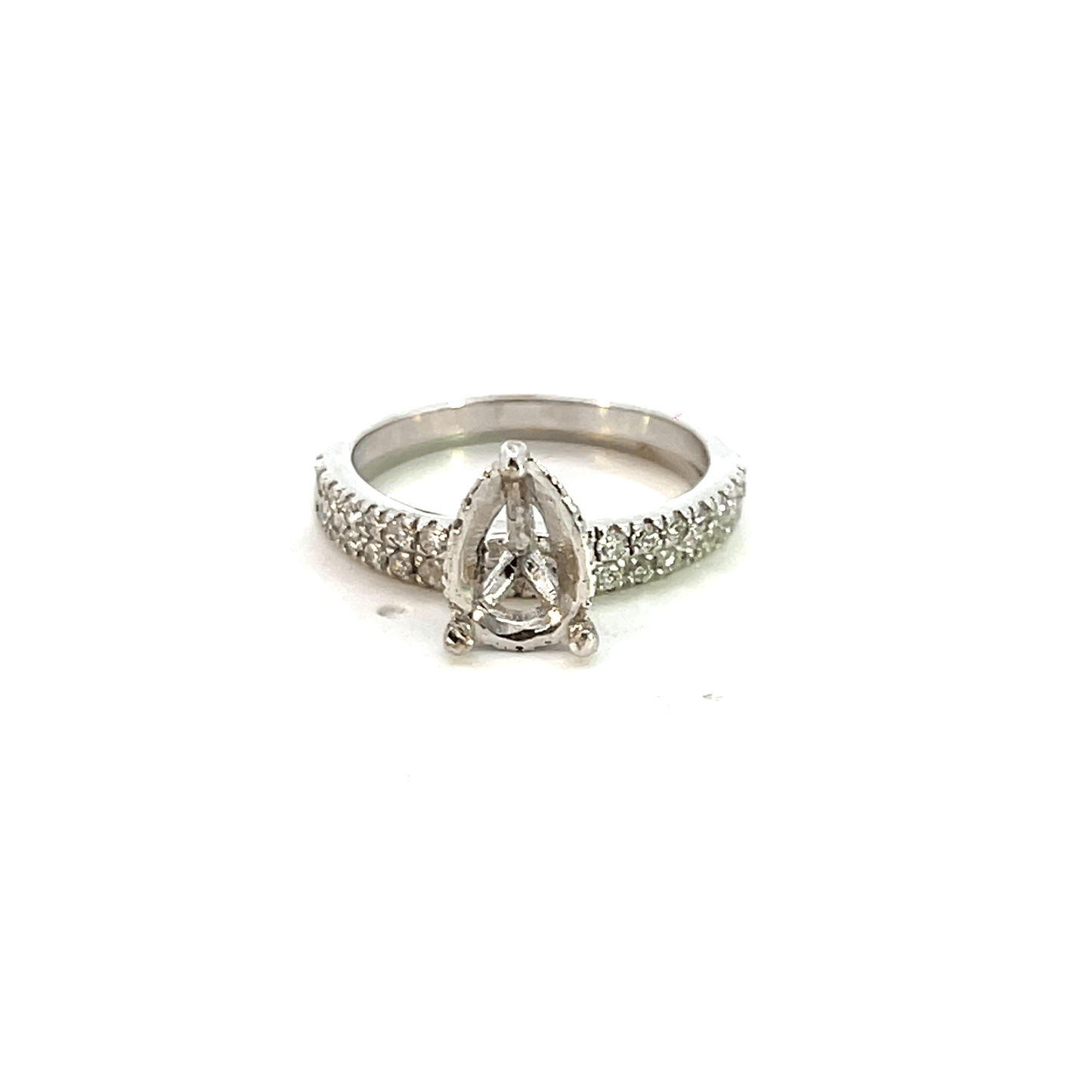 Elegant Diamond Engagement Ring (D0.95 ct, 14KW)