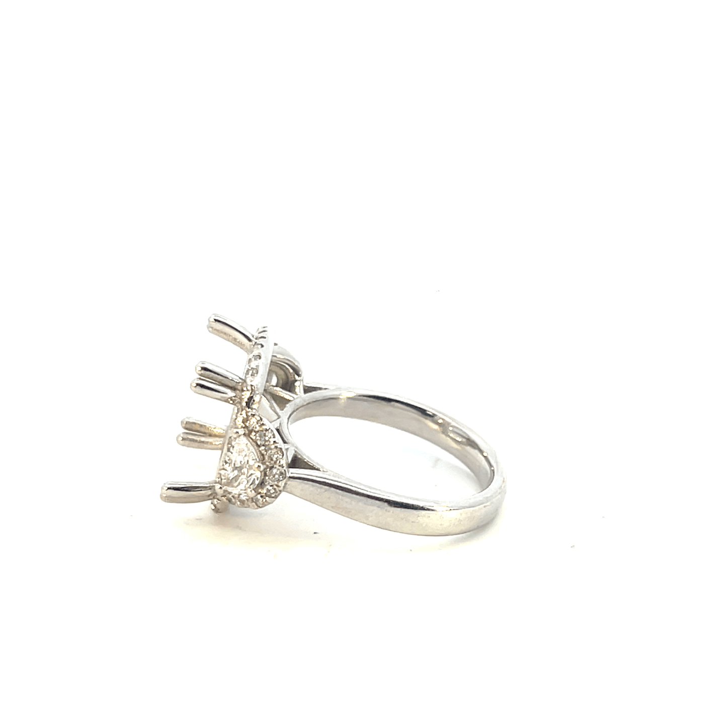 Elegant Silver Ring with Sparkling Accents – Diamond: 0.70 ct | Hidden Melee: 0.40 ct | 18K White Gold