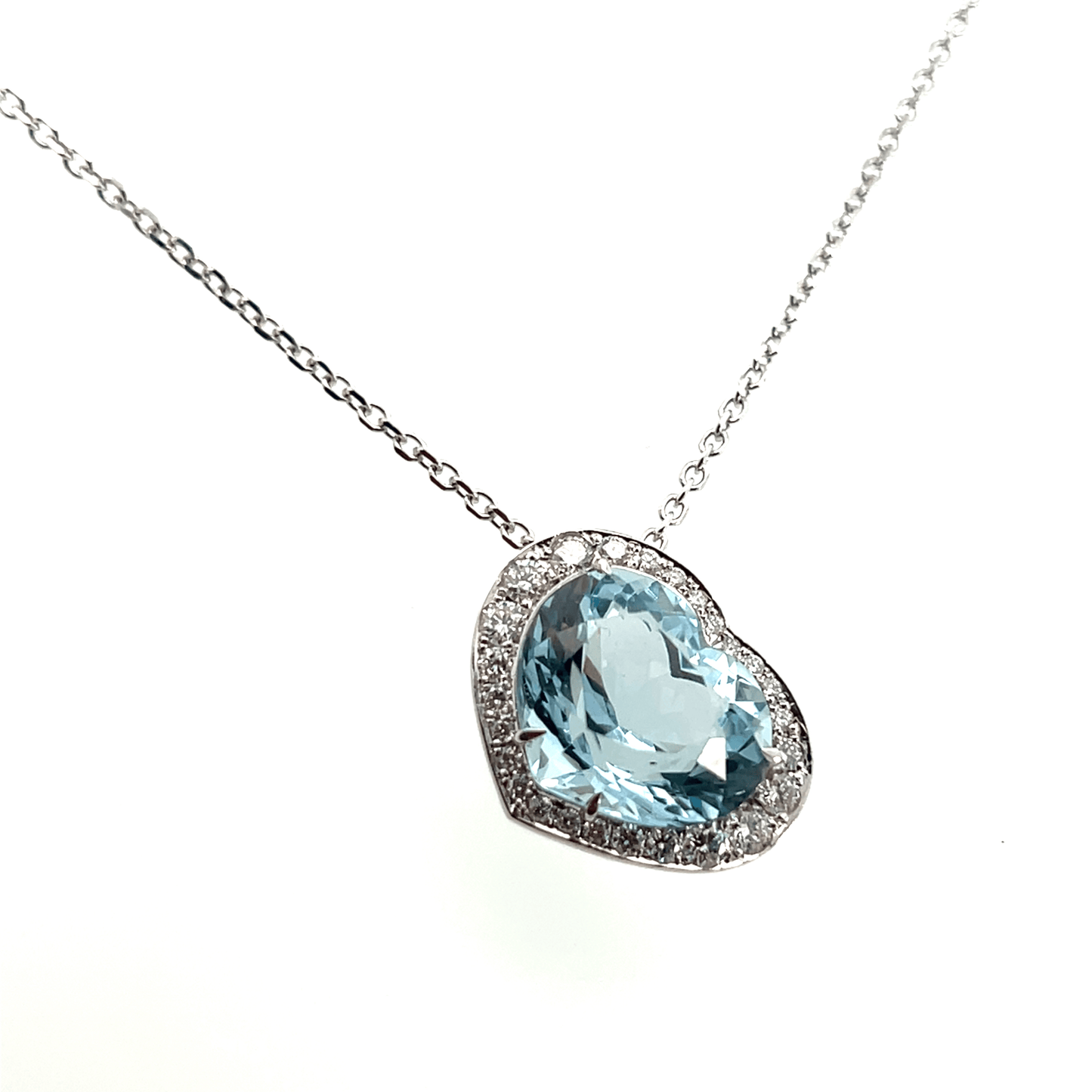 Enchanting Heart-Cut Aquamarine 8.30 carats & Diamond Pendant