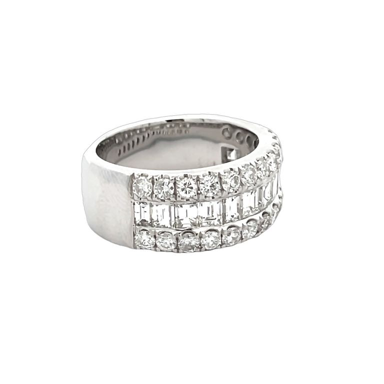 Fashion Baguette Diamond Band 2.81CT 18K White Gold
