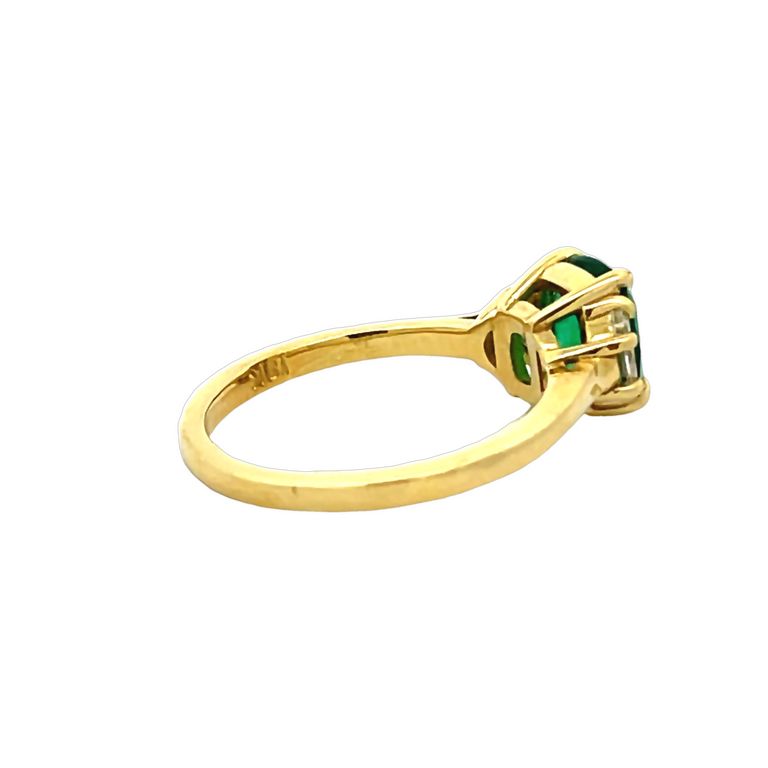 Colombian Green Emerald 1.38CT & Diamonds 0.35CT Ring in 18K Yellow Gold
