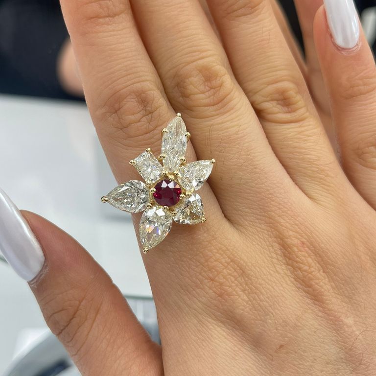 Fancy Diamond & Ruby Ring 8.23CT Ruby 1.02CT 18K YG GIA