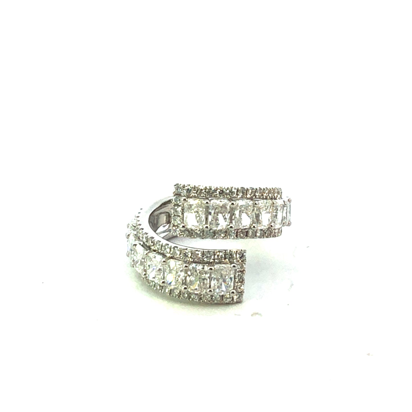 18K White Gold Spiral Ring with Radiant & Round Diamonds - 3.16ct RAD, 0.65ct D