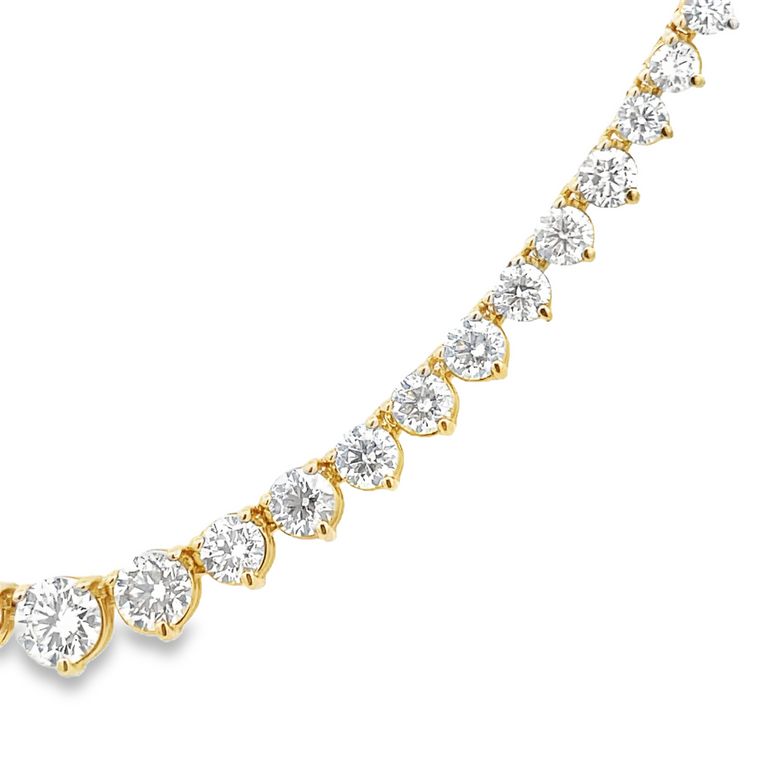 Classic Graduated Diamond Tennis Necklace in Yellow Gold