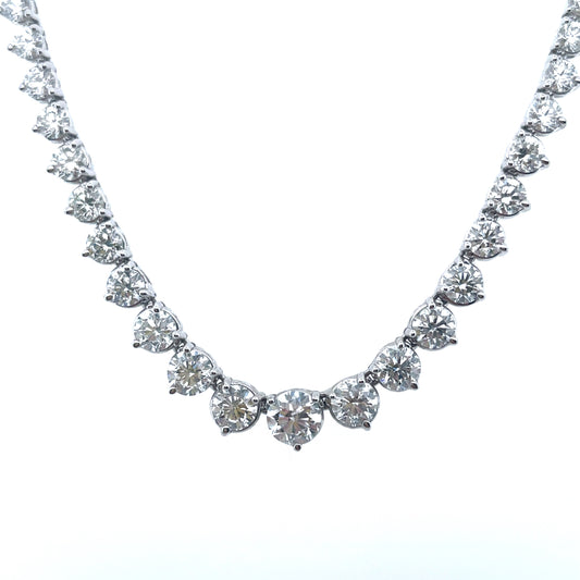 Exquisite Diamond Necklace in White Gold