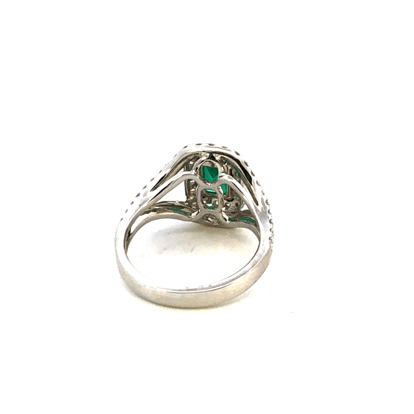 Elegant Emerald and Diamond Ring – DR2192EM