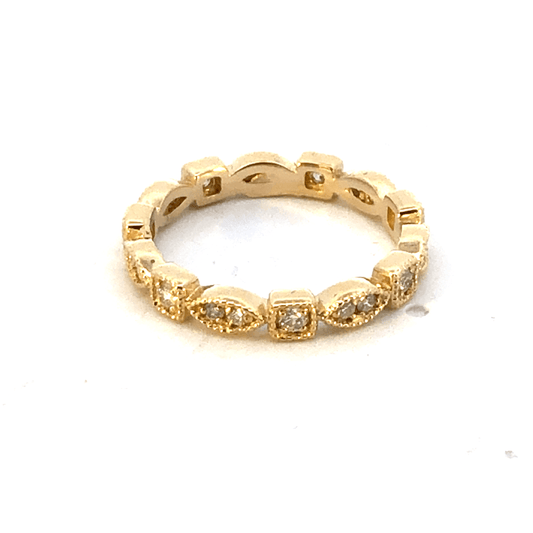 Classic 14K Gold Ring with Brilliant Diamond Details (0.29ct Total)