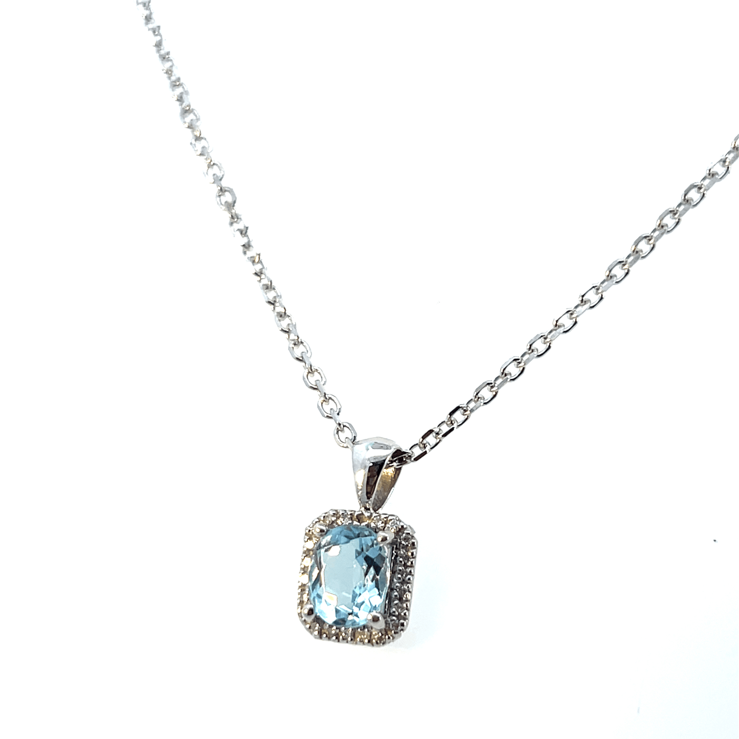 Serene Aquamarine & Diamond Pendant | DP0565AQ Specifications